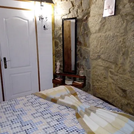Holiday home O Ninho Do Corvo *